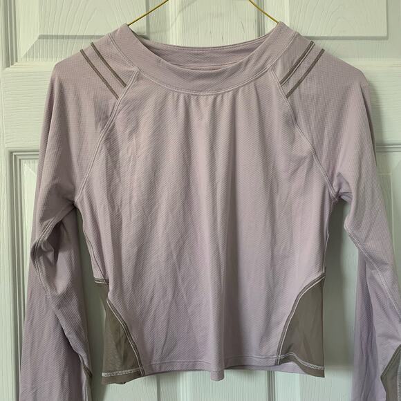 Athleta Ignite Lilac Purple Vented Cropped Long Sleeve Top Small - Picture 2 of 10